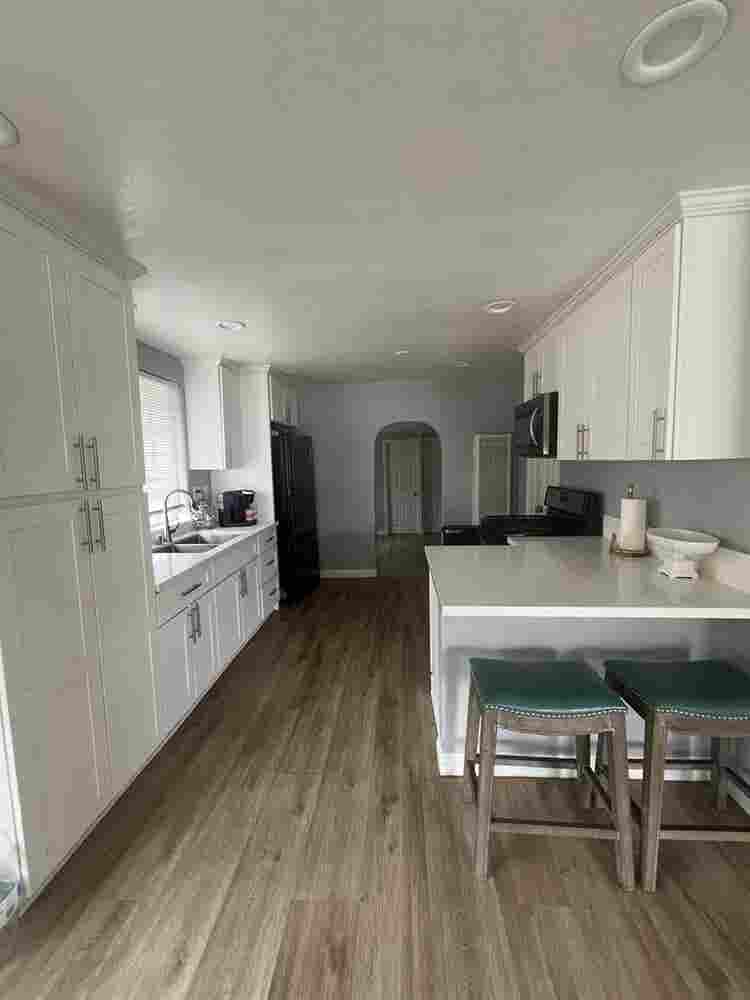 Large Room: By UR and downtown
