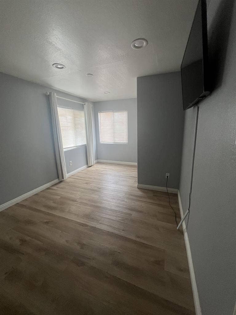 Large Room: By UR and downtown