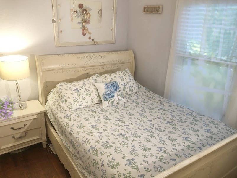 New Bedroom in  Hollywood, Fl $