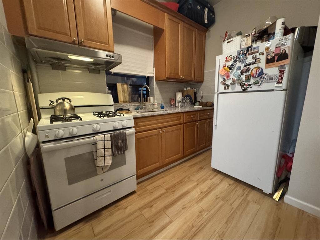 Sublet October1st room in a 2bed ap