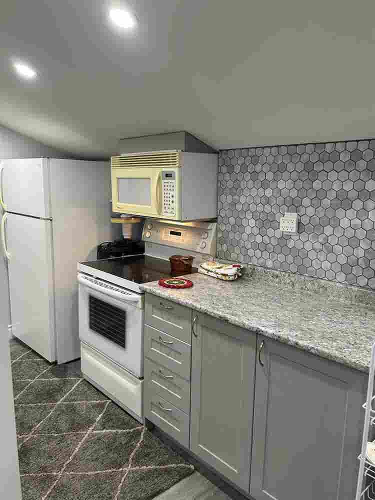 Spacious beautiful studio brand new