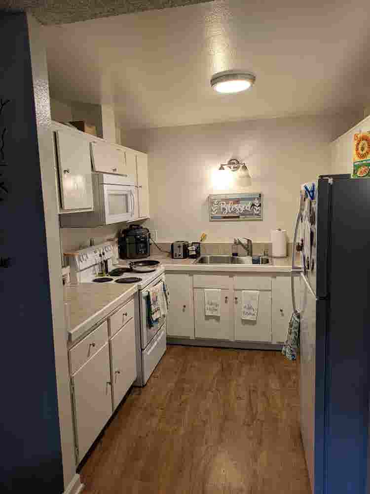 Furnished Room in BA Apartment