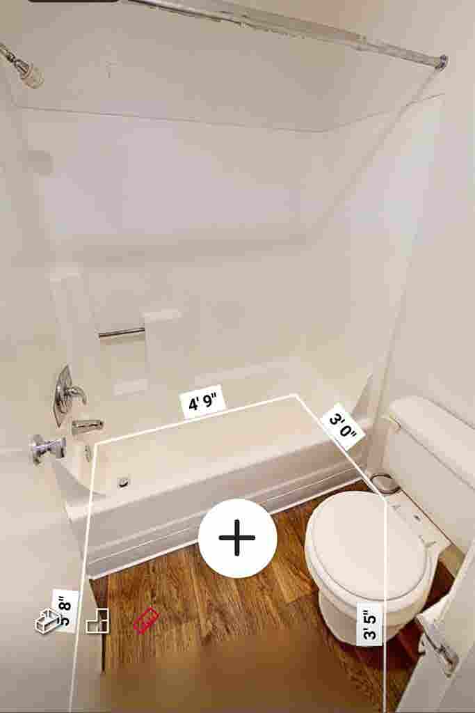 Room for Rent- Apt (bath)
