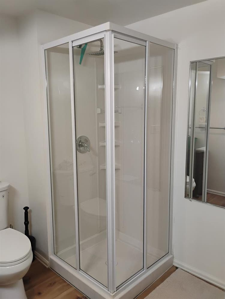 Private Bed and Bath in SE Denver