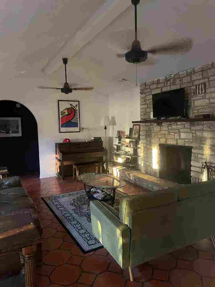 Looking for 5th roommate