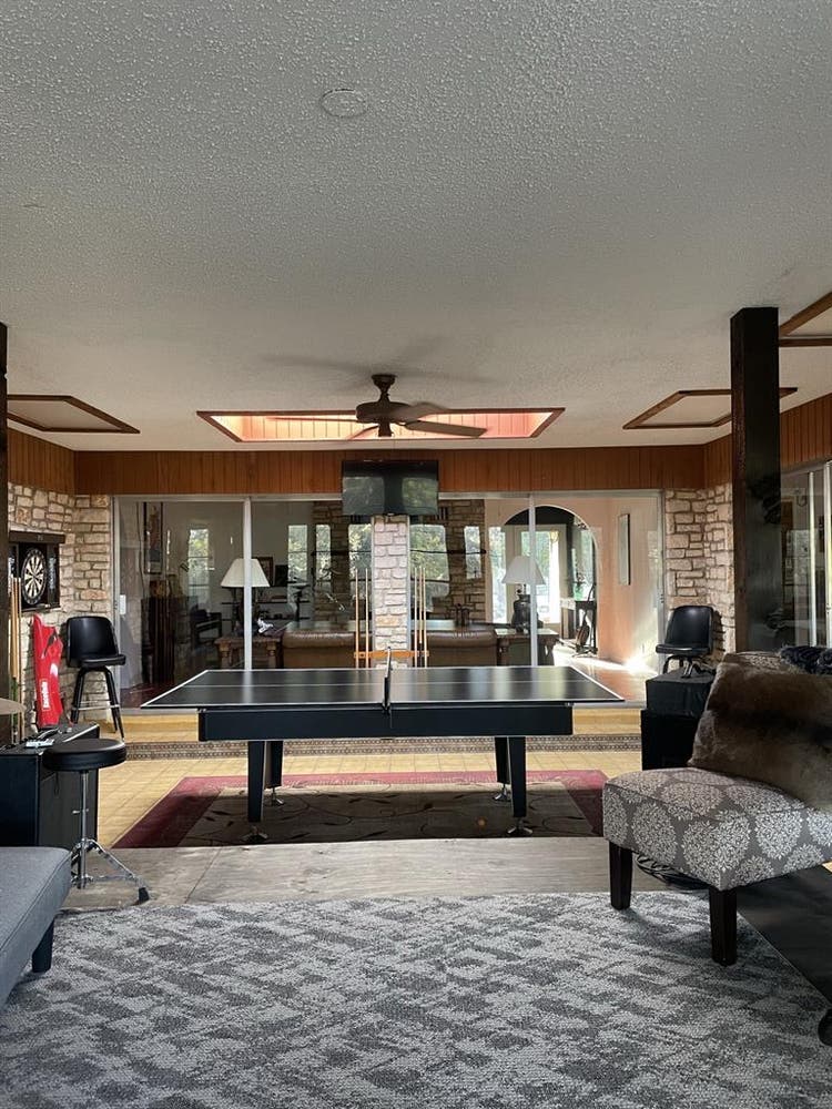 Looking for 5th roommate