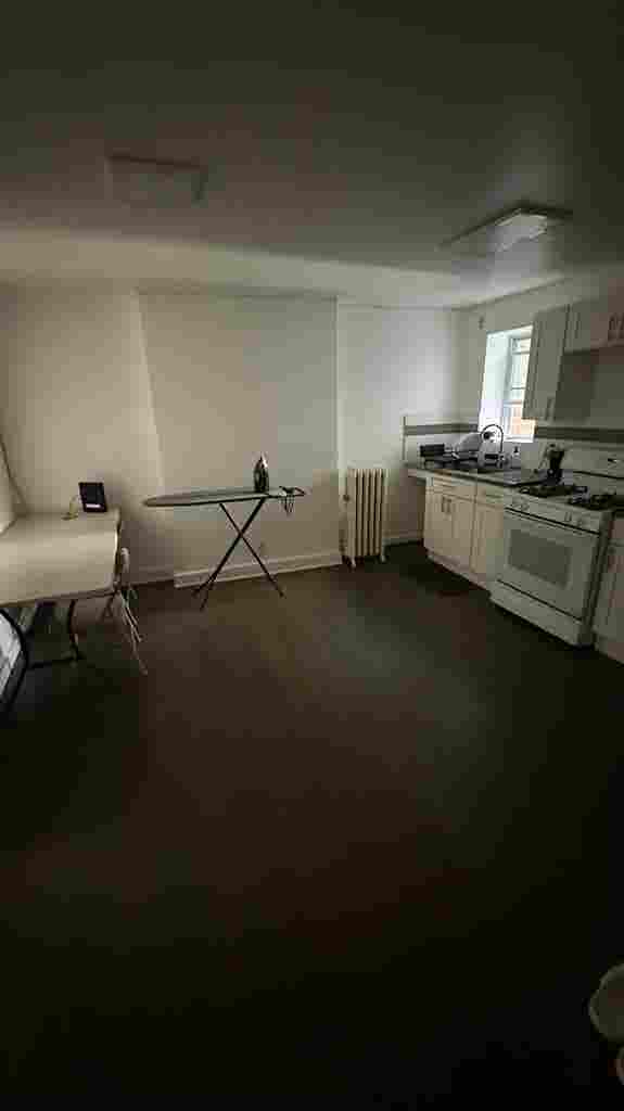 Bedroom in downtown newark