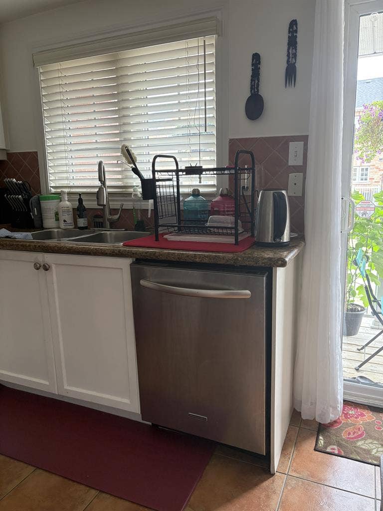 Room in a Cozey Townhouse!