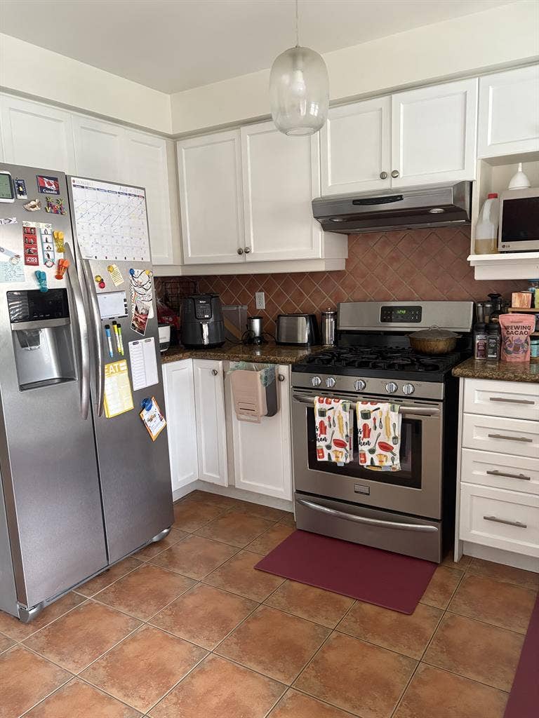 Room in a Cozey Townhouse!