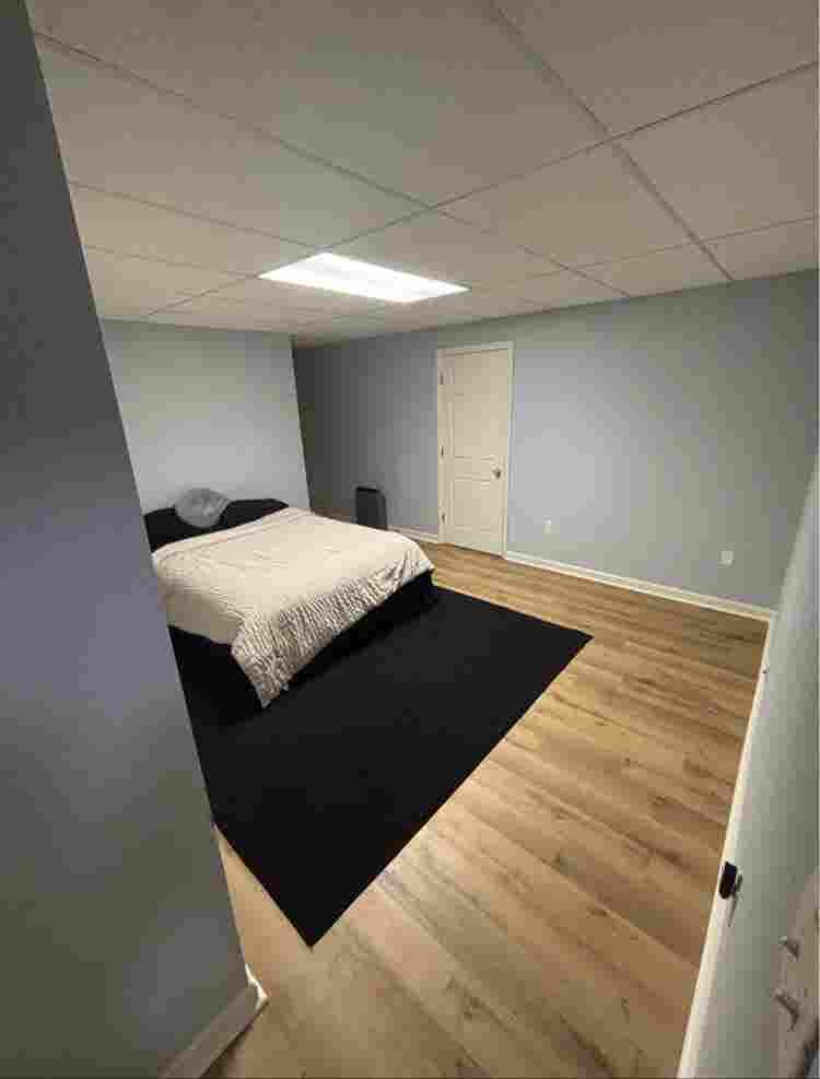 Private bedroom/ bathroom for rent