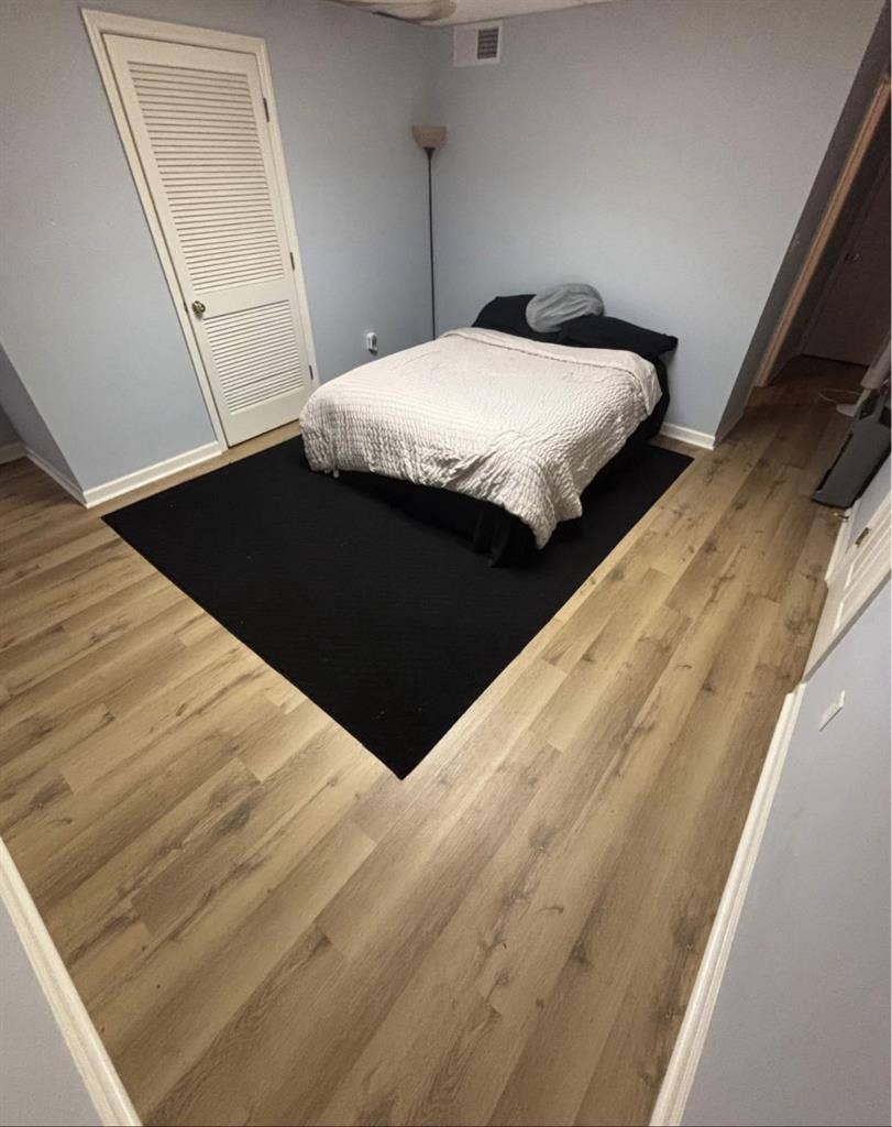 Private bedroom/ bathroom for rent