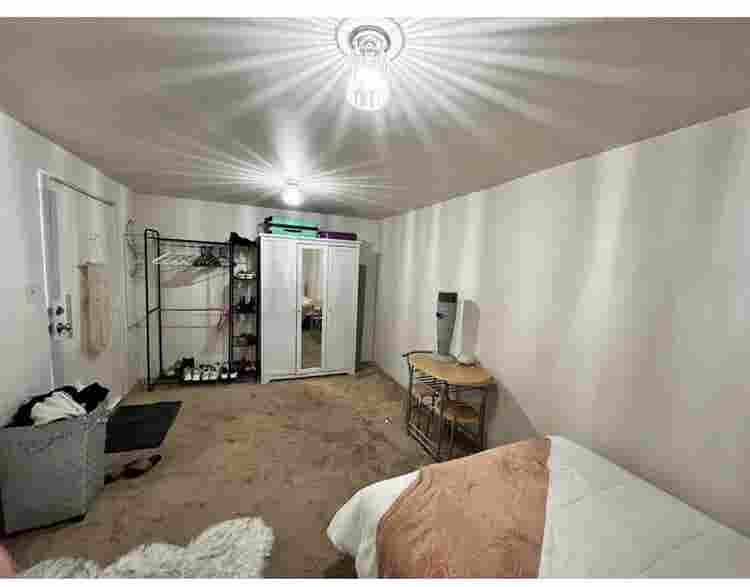 Private room available Dec