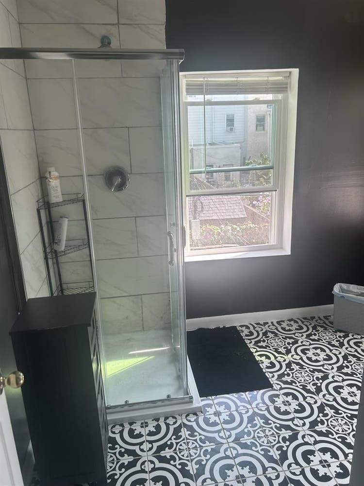 Rm for rent in South Philly