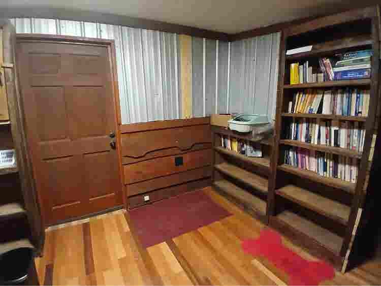 Barn loft room for rent