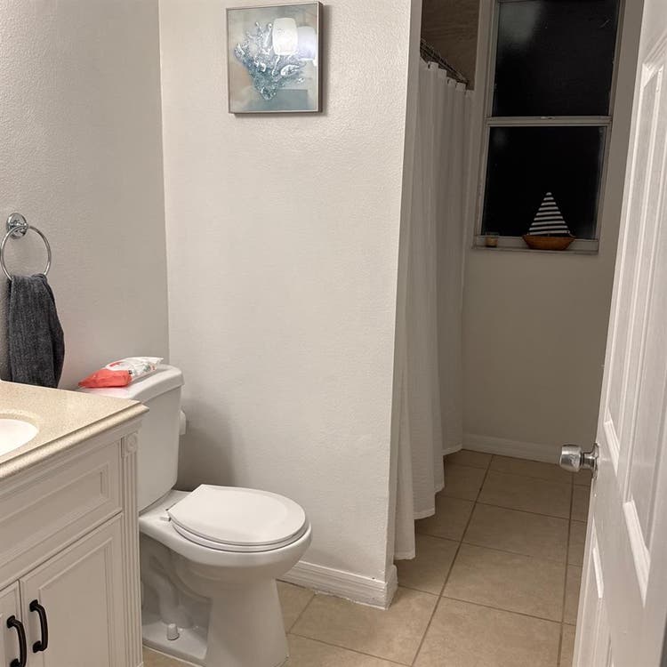 Bedroom for rent