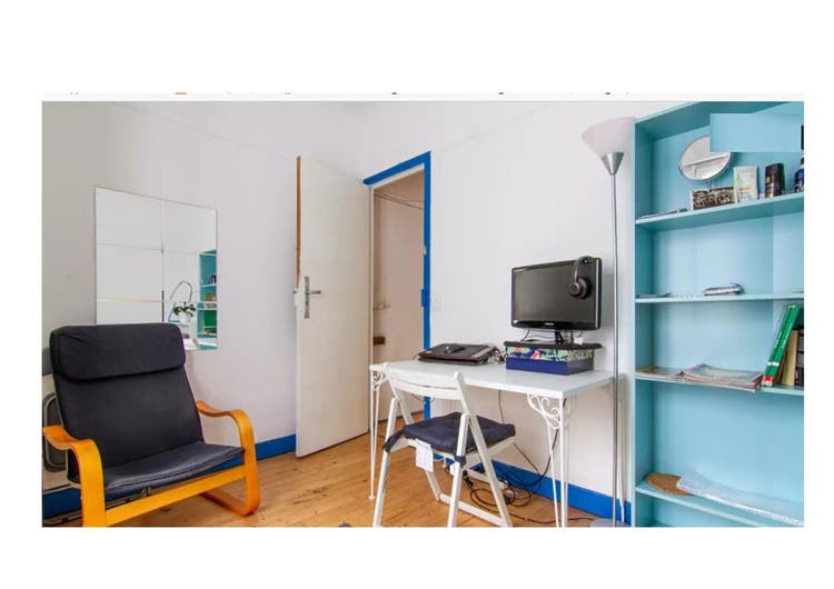Light/airy room in heart of Paris