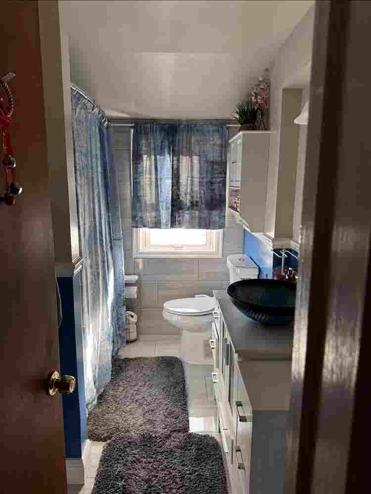 Large room in quite neighborhood