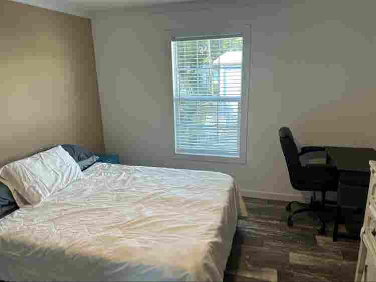 New home furnished rooms availablee