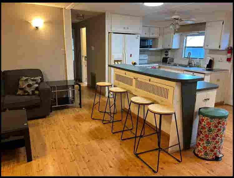 Furnished rooms availablee