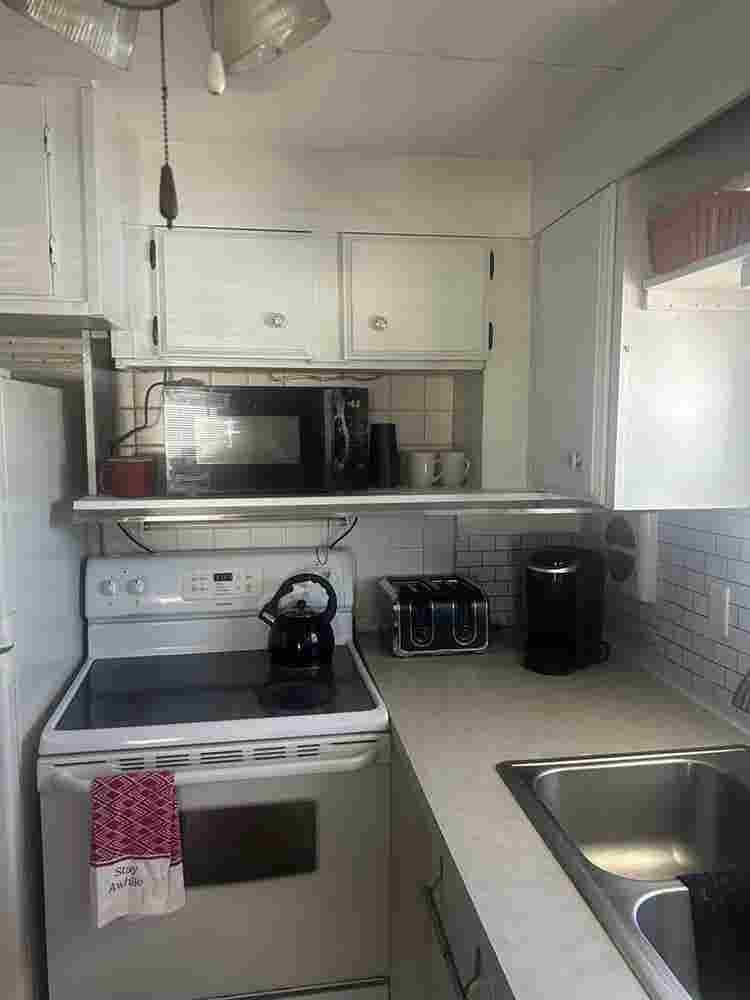 Furnished rooms availablee