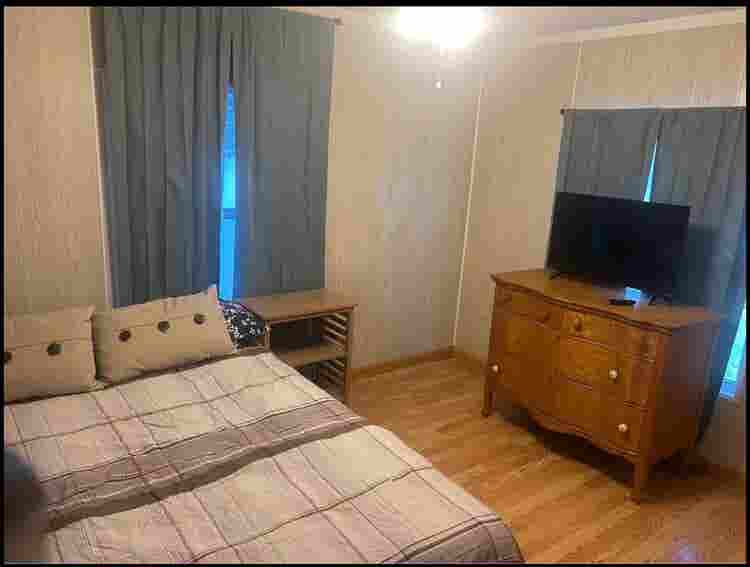 Furnished rooms availablee