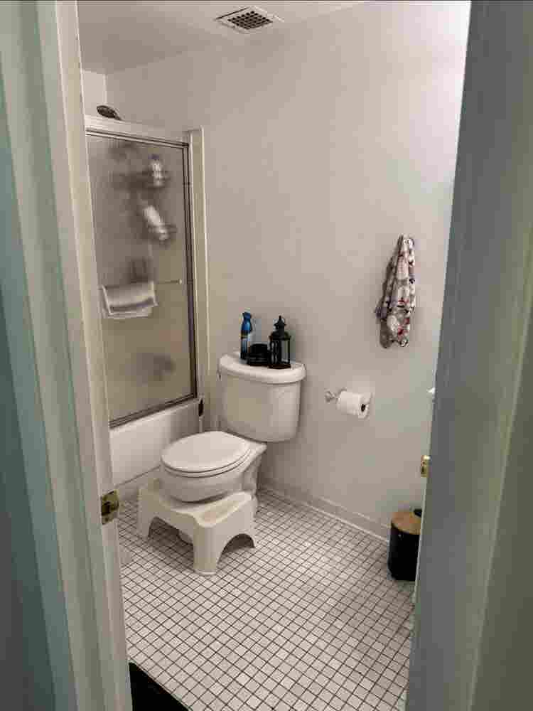 Room in Columbia condo