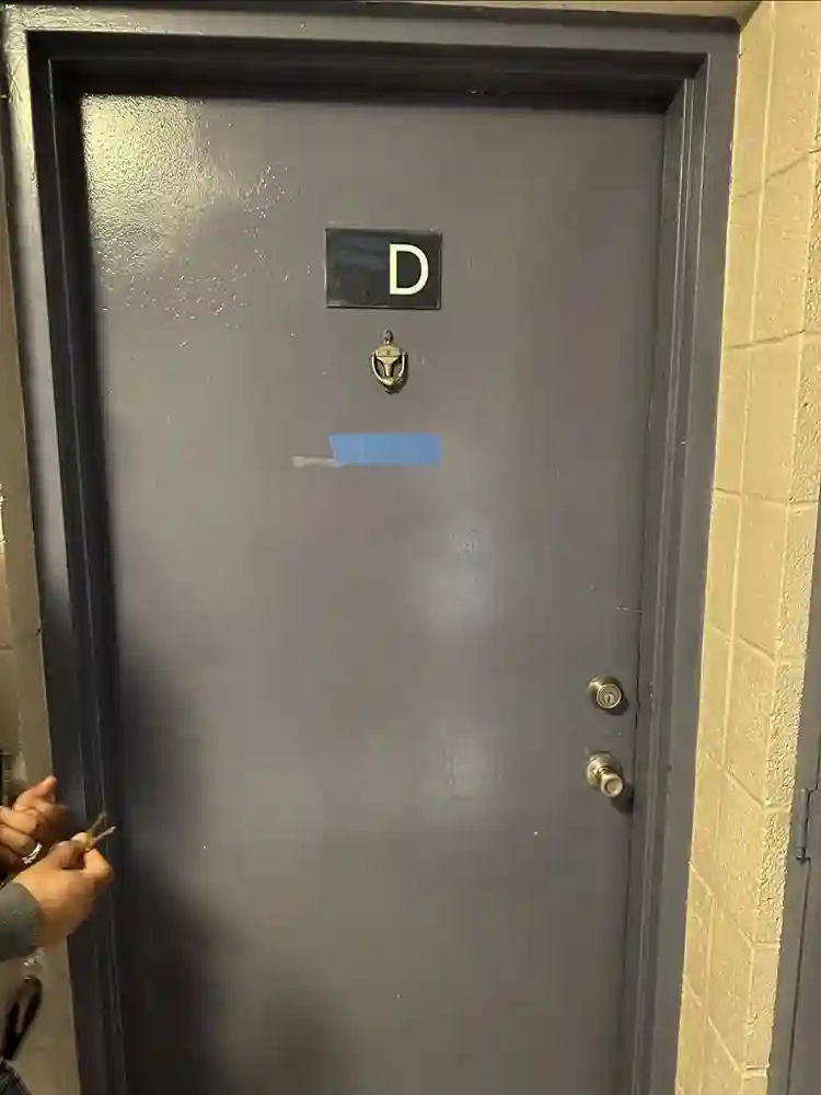 Looking for a room mate