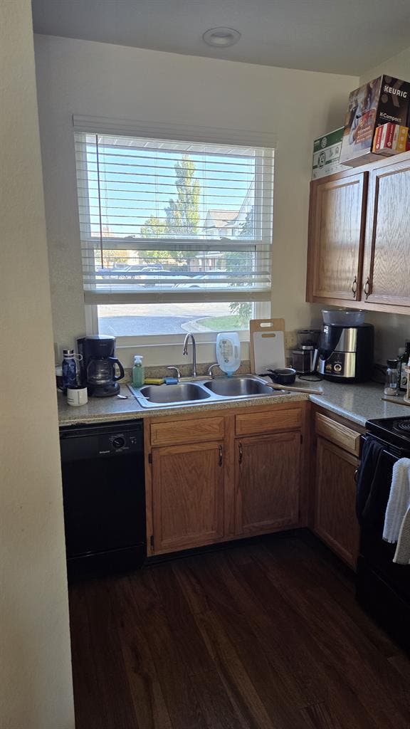 Private bedroom & bathroom for rent