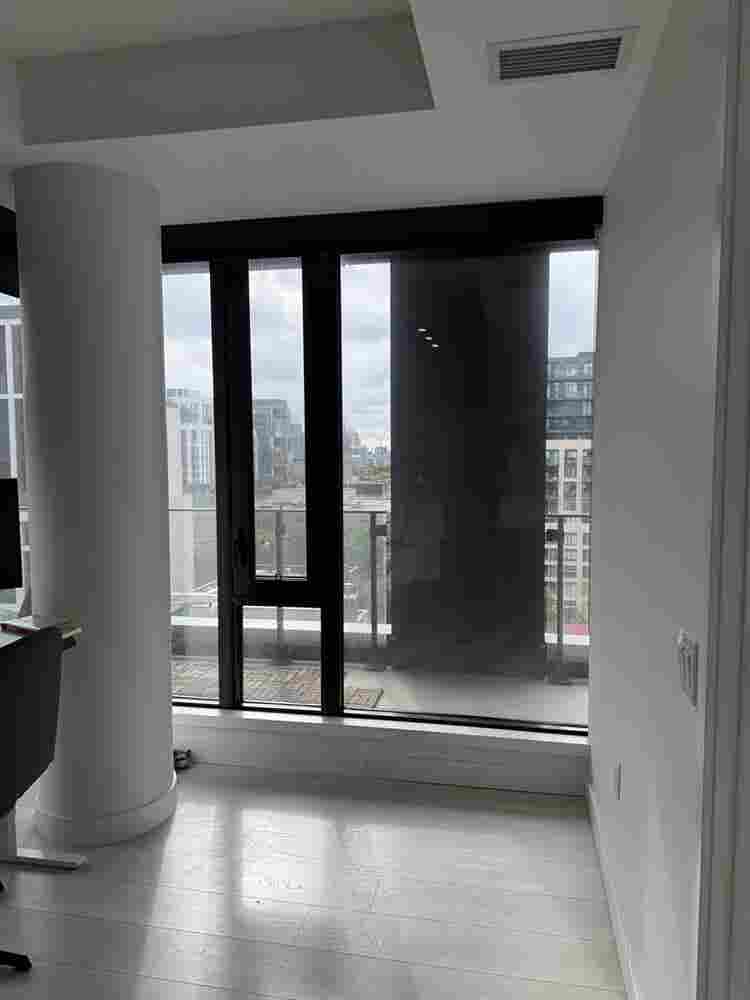 Bath + Den SW Apt w Balcony