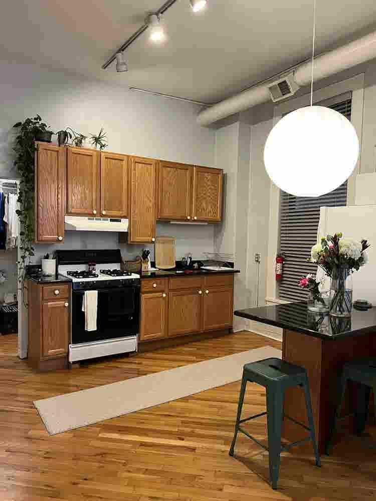 Convertible  bathsublet