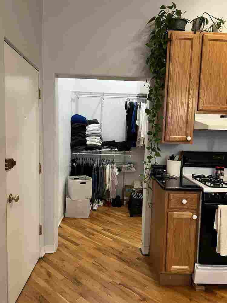 Convertible  bathsublet