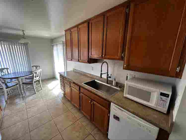 APARTMENT IN GRAND TERRACE, CA