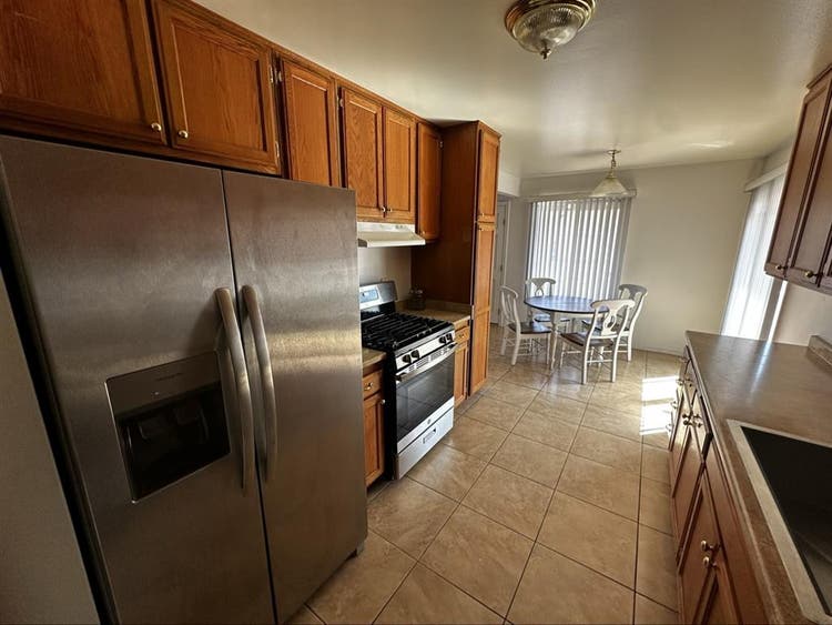 APARTMENT IN GRAND TERRACE, CA