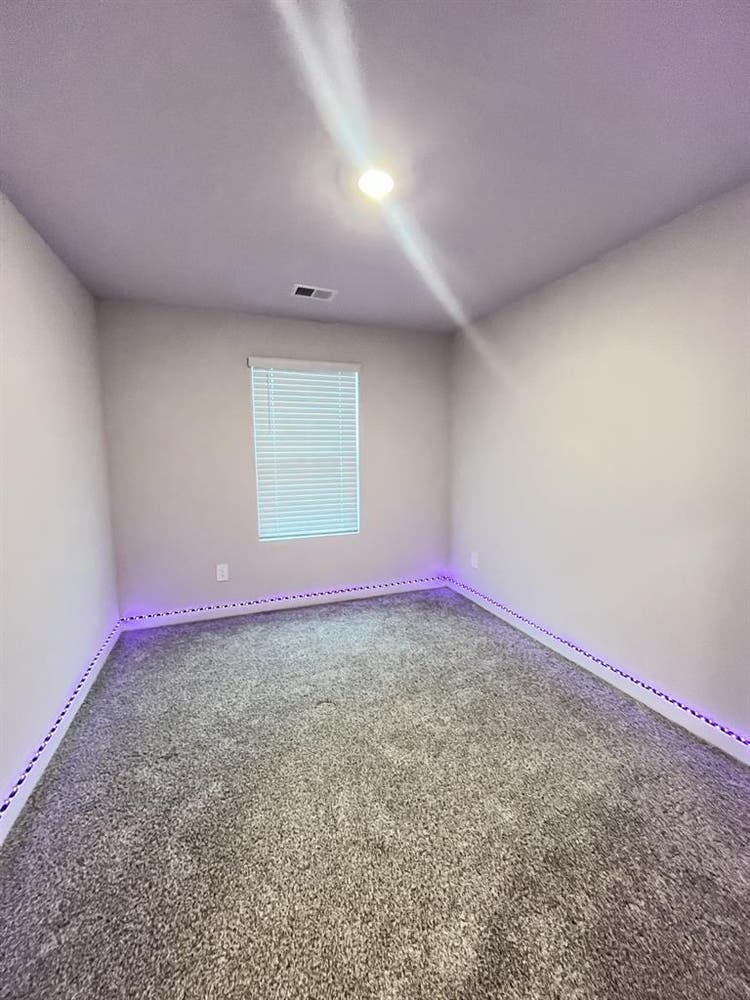 Room for Rent (female only)