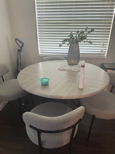 Private room/shared bath/living.