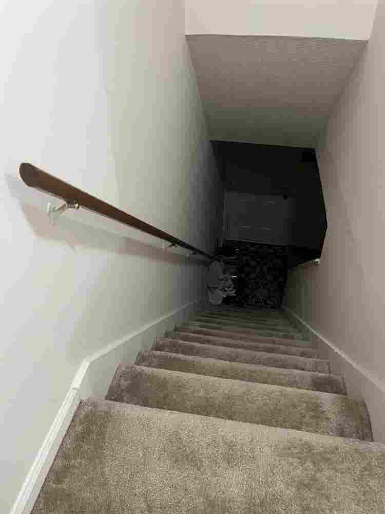 Room available to rent .