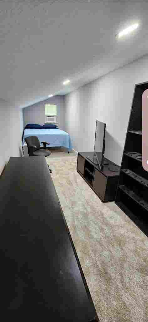 Furnished rooms. Flat rate.