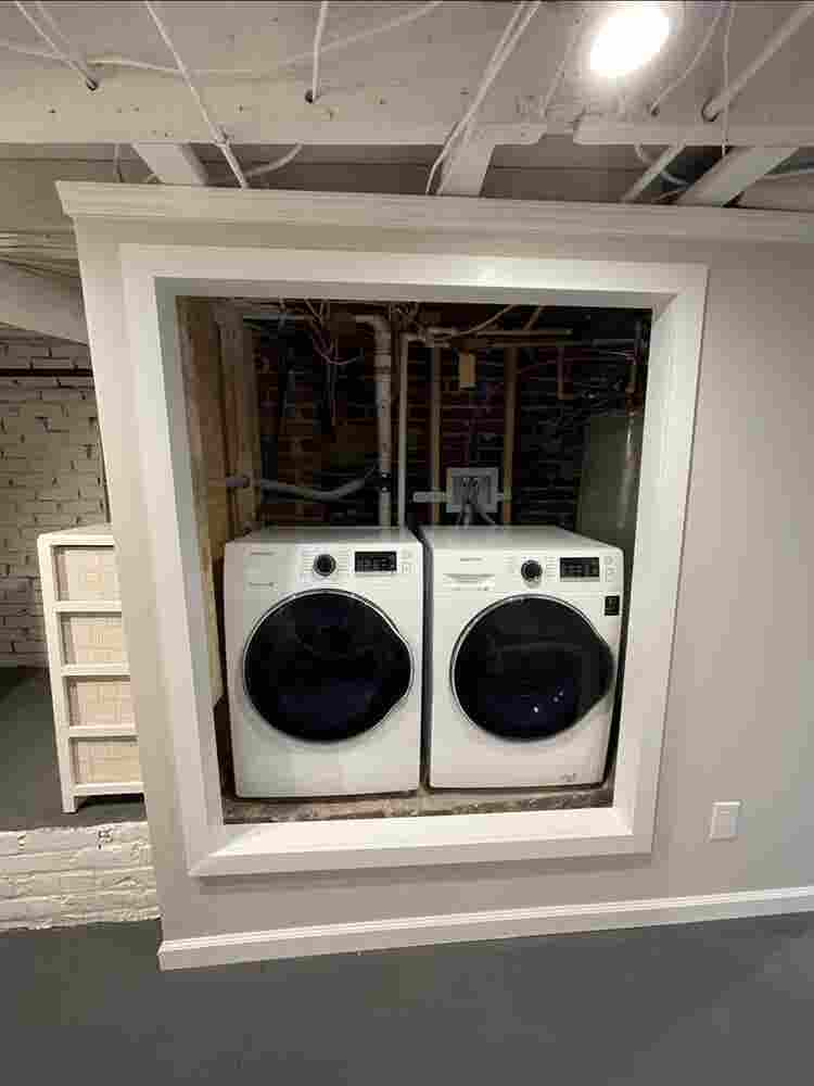 USC Studio – 1 Block from Campus!