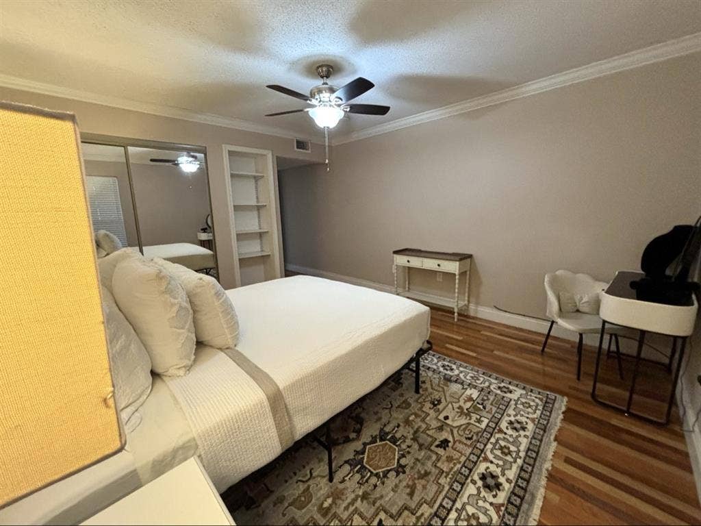 Furnished room for rent