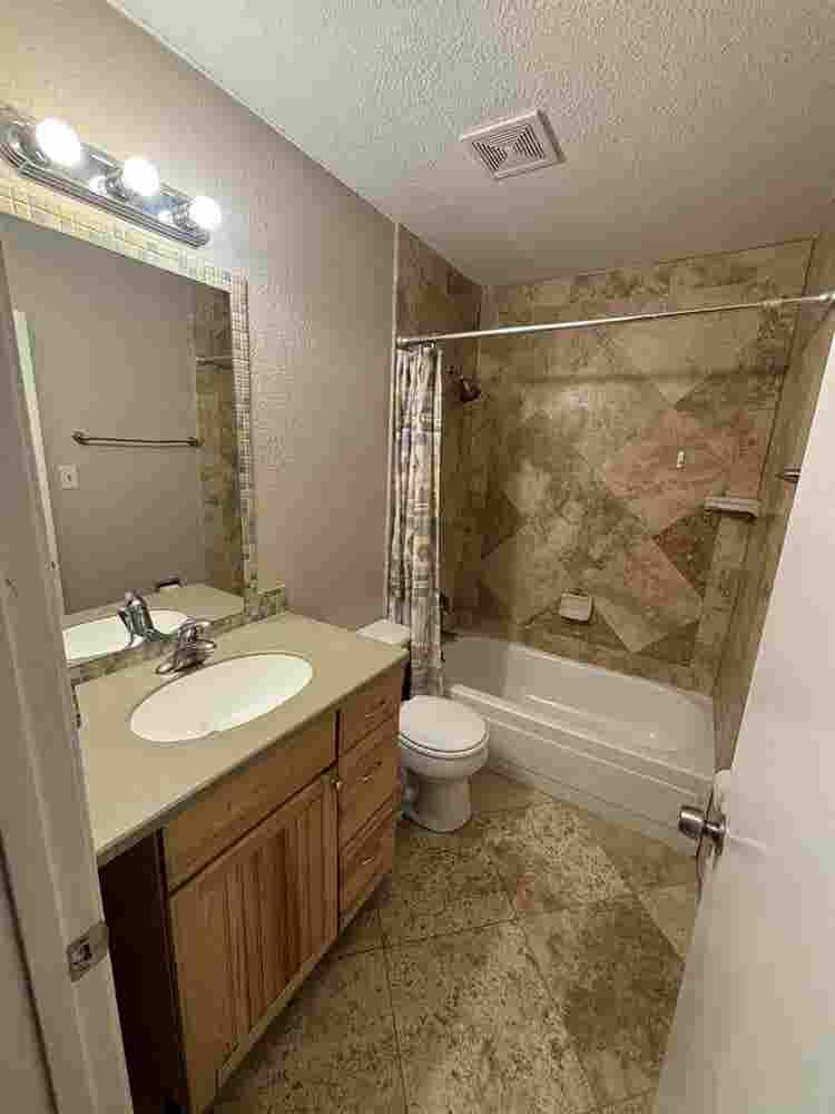 Furnished room for rent