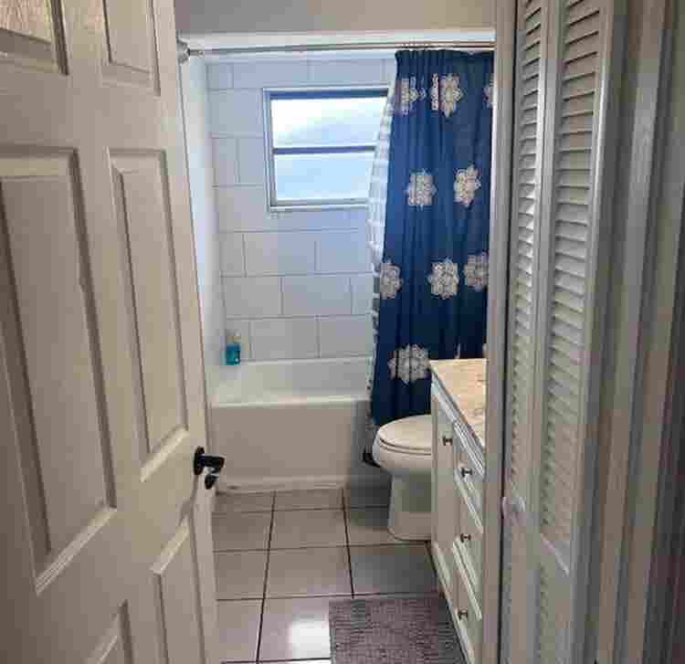 Beautiful NE Cape Coral home