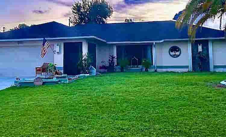 Beautiful NE Cape Coral home