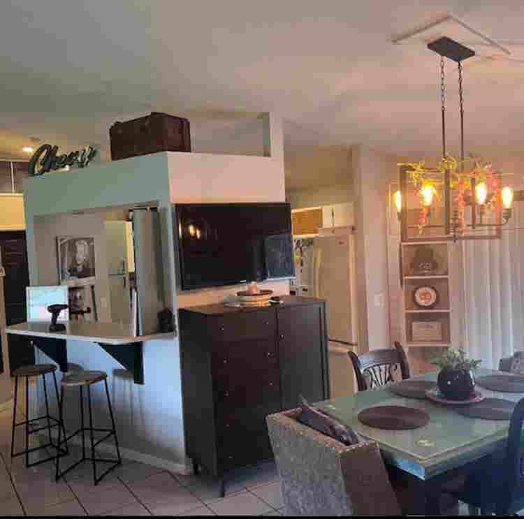 Beautiful NE Cape Coral home