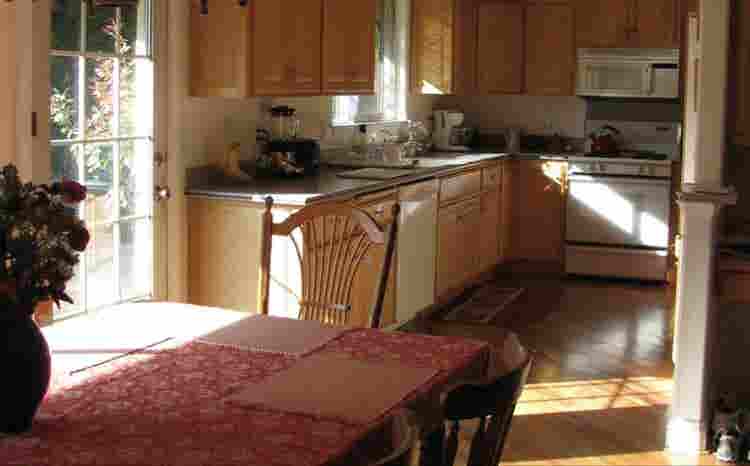 Private Furnished Room - Fair Oaks