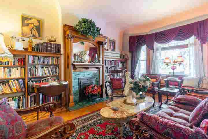 Furnished Rooms in Historic Estate!