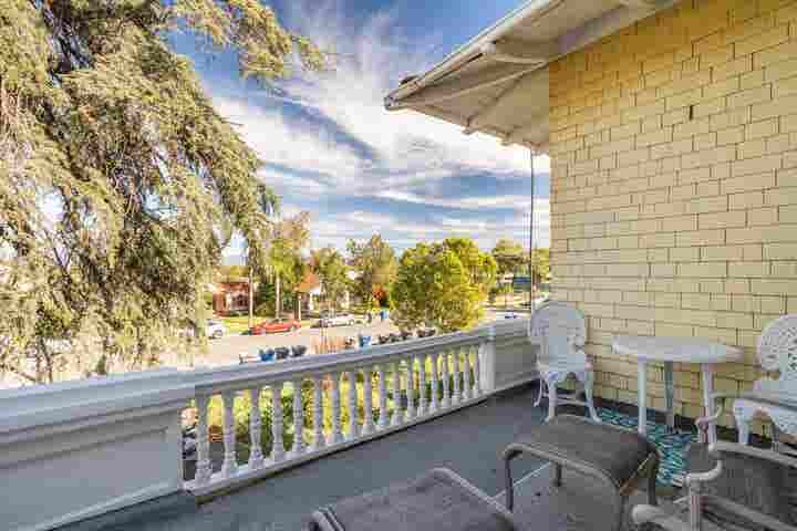 Furnished Rooms in Historic Estate!