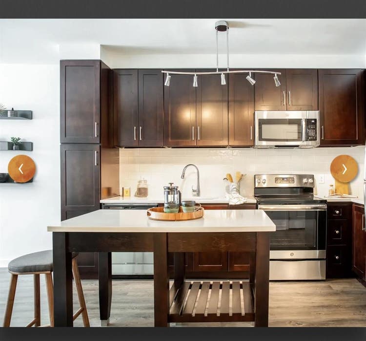 Roommate needed in Alexandria