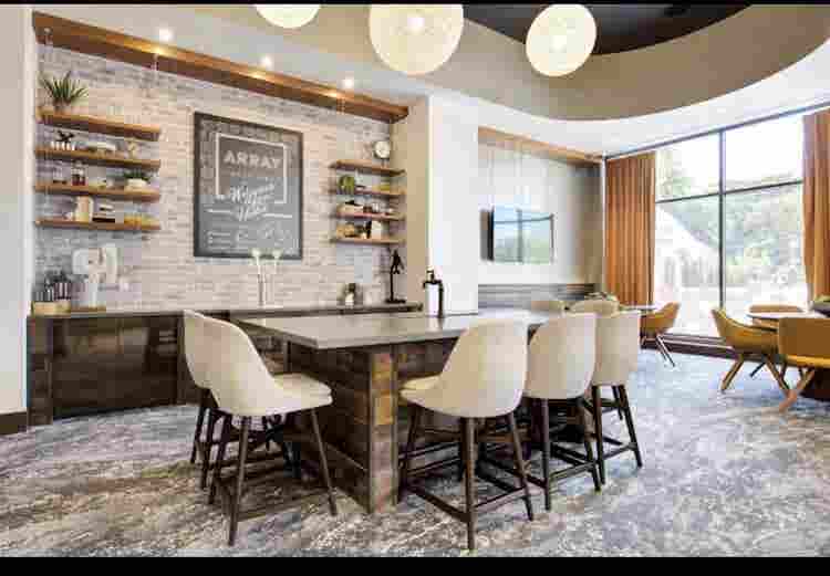 Roommate needed in Alexandria