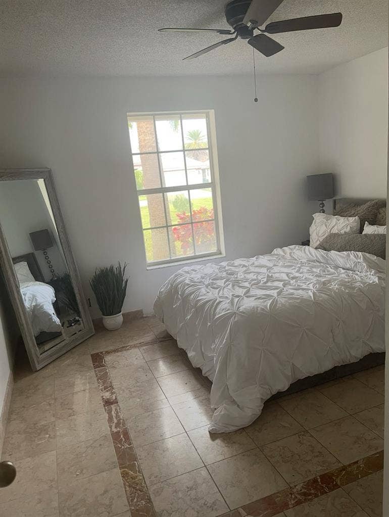 Private room for rent in  house