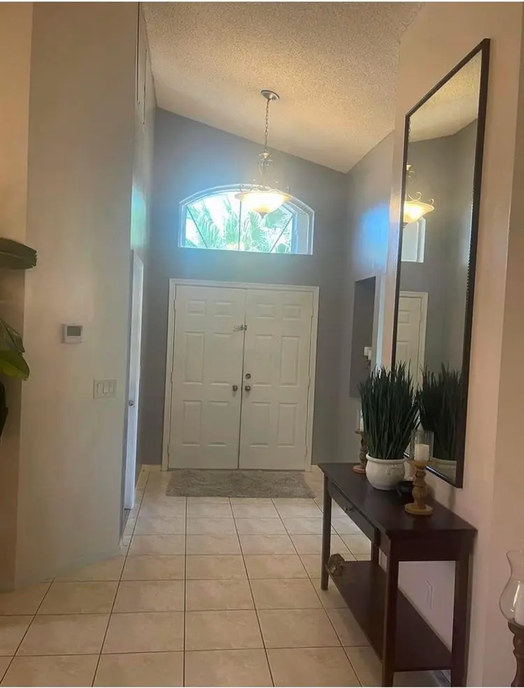 Private room for rent in house